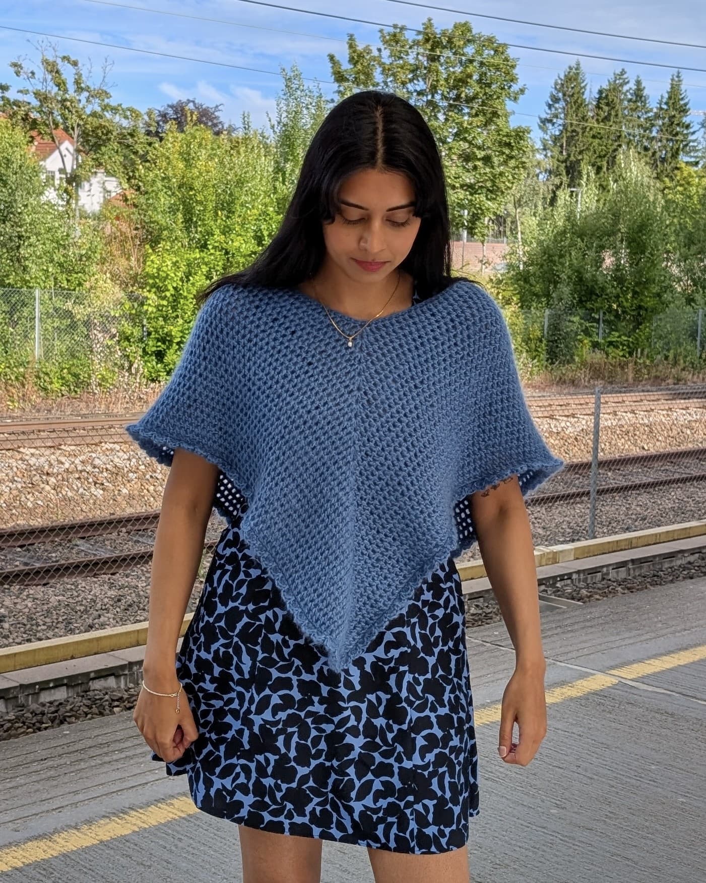 Cloudy Poncho - bilde 1